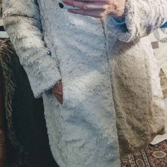 Coat - Picture 3 of 3